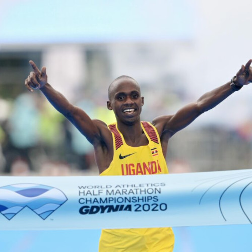 Un nou record mondial la semimaraton stabilit de Jacob Kiplimo