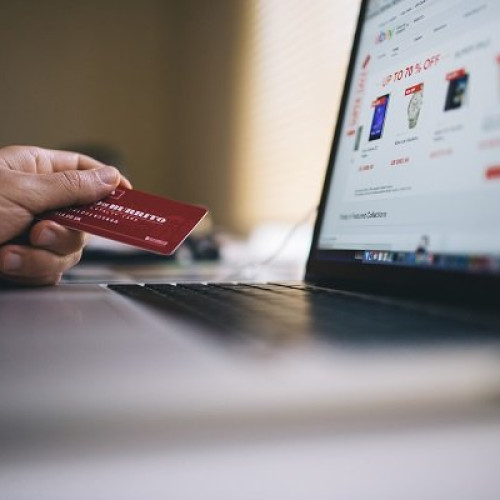 Afacerile Amazon în România au crescut cu 21,2% în 2024