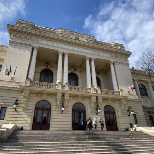 Universitatea &quot;Alexandru Ioan Cuza&quot; din Iași recrutează studenți mentori