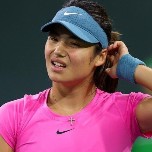 Emma Raducanu eliminată de Iga Swiatek la Roland Garros