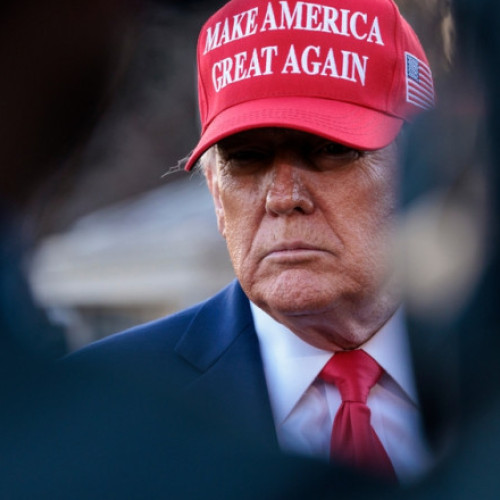 Liderii MAGA încearcă să exporte ideologia în întreaga lume, relatează digi24.ro. Potrivit unei analize ale publicației americane Axios, influența populismului de dreapta al fostului președinte Donald Trump se extinde dincolo de granițele Statelor Unite, implicând și alte țări, inclusiv România. Sursele notează că marile media ale mișcării MAGA intervin activ în campanii electorale din diverse state, într-o încercare de a răspândi valorile și mesajele populiste.