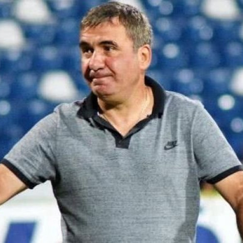 Gheorghe Hagi renunță la funcția de manager tehnic al echipei Farul, anunță într-un comunicat adresat suporterilor. Potrivit www.ziaruldeiasi.ro, fostul mare jucător și antrenor, în vârstă de 60 de ani, a precizat că va fi acum implicat în alte poziții în cadrul clubului.