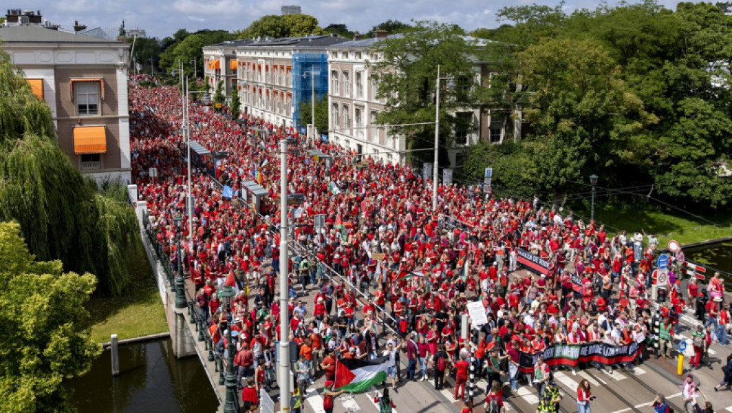 proteste la haga împotriva ofensivei israeliene din gaza