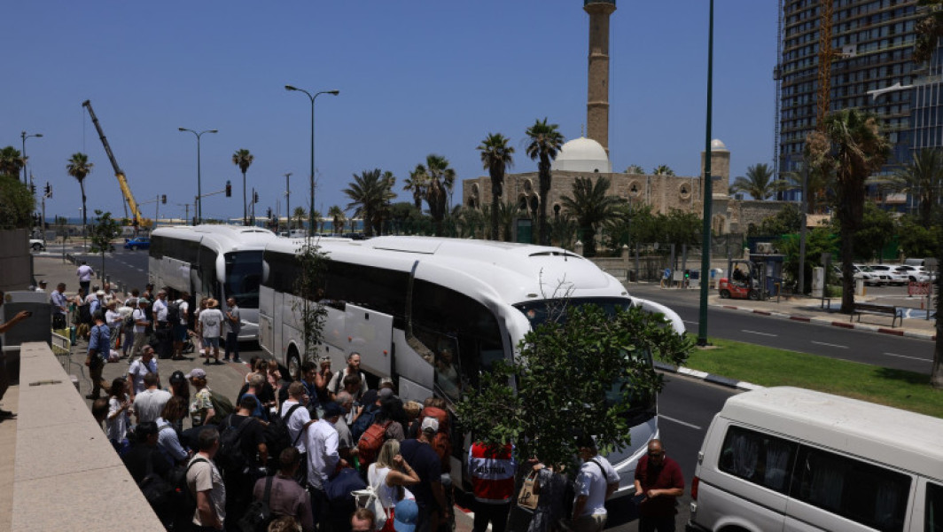 Evacuare de urgență a 40 de români din Israel în contextul conflictului dintre Israel și Iran