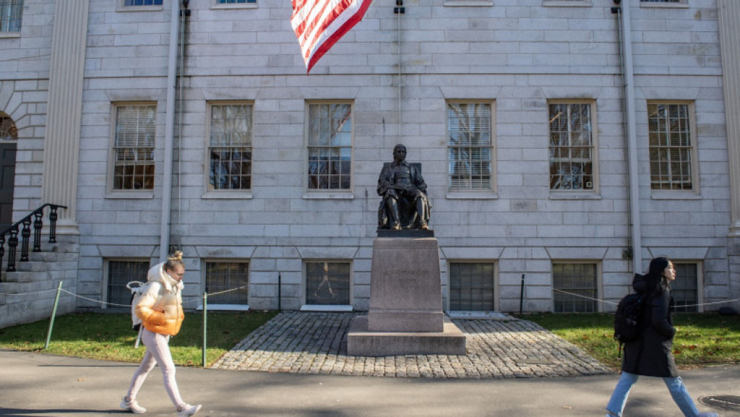 Un judecător american blochează planul lui Trump de a interzice universității Harvard să mai primească studenți străini