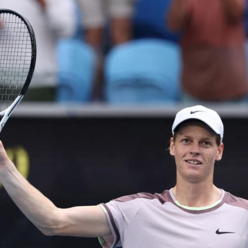 Wimbledon: Jannik Sinner l-a învins pe Djokovic şi va juca prima lui finală la Londra