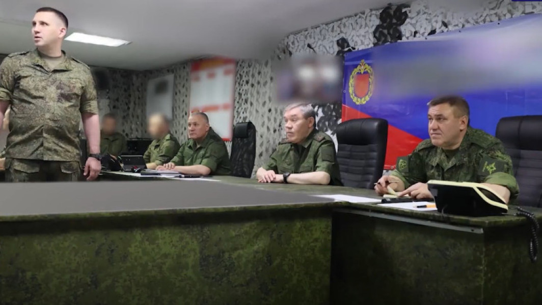 Video Putin l-a trimis pe front pe șeful armatei, generalul Gherasimov. Ce urmareste liderul de la Kremlin