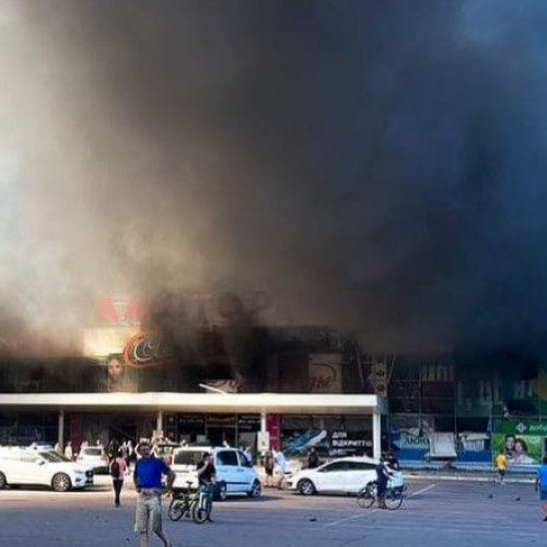 Video Tragedie în Irak: peste 60 de morți și de răniți într-un incendiu izbucnit la un centru comercial