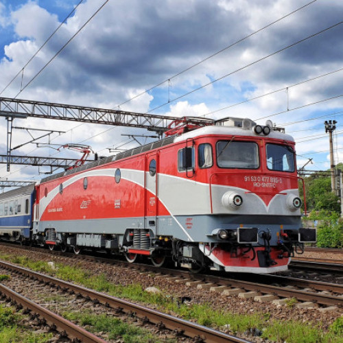 Video Ancheta unui incident feroviar scoate la iveală nereguli grave: un mecanic de locomotivă muncea de mai bine de două zile