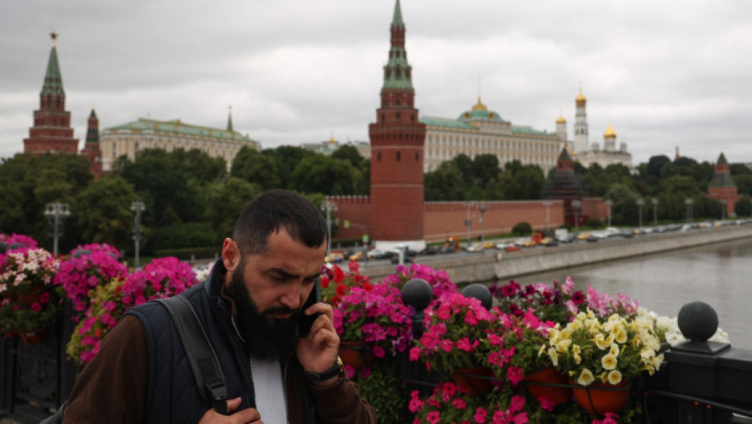 Rușii vor fi amendați pentru căutările de conținut „extremist” pe internet. Noua lege stârnește reacții și la Kremlin
