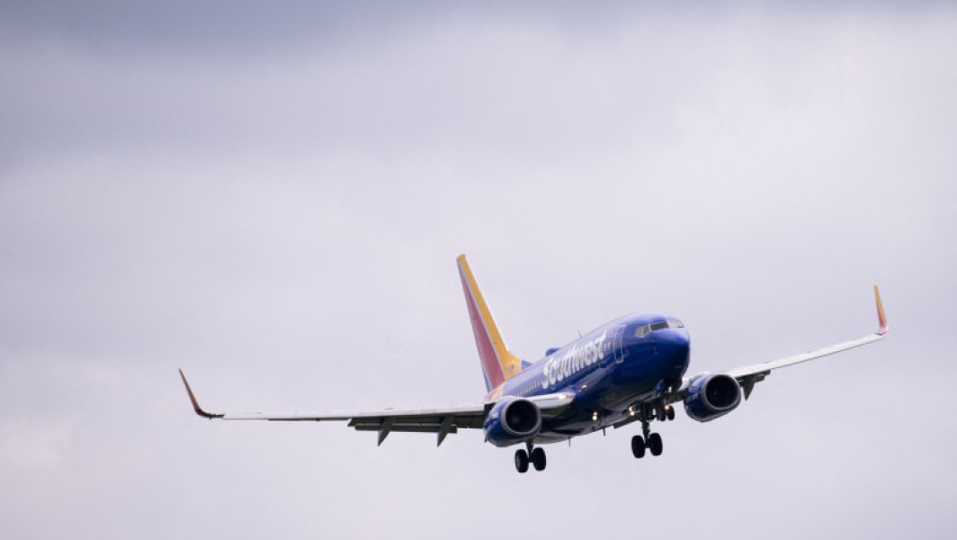 Un avion de pasageri a evitat la limită coliziunea cu un supersonic. Pilotul a făcut o „manevră de urgență”, la 10 minute după decolare
