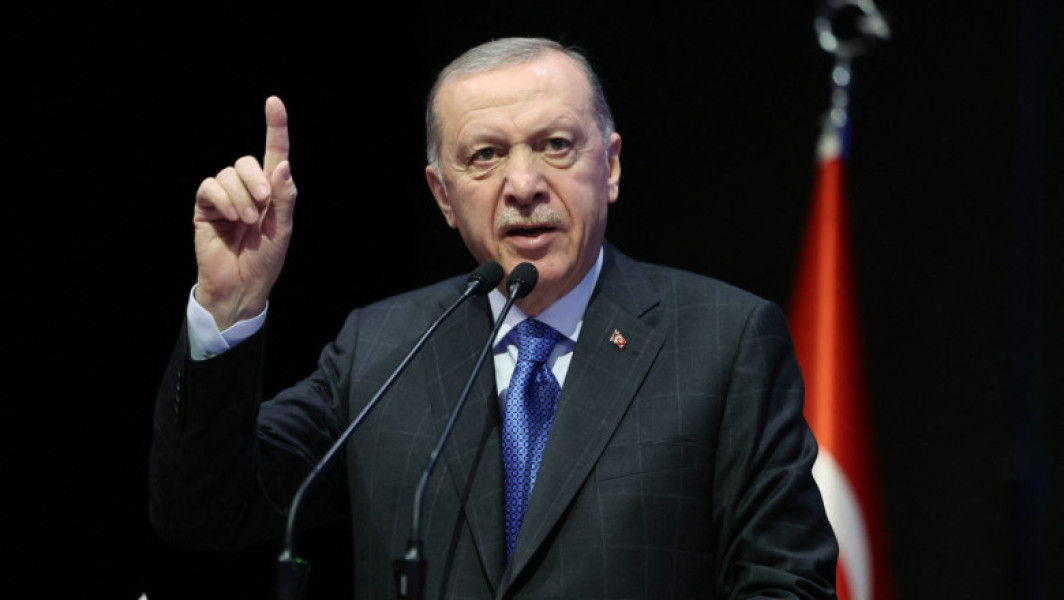 Erdogan continuă persecuția opoziției în Turcia: 40 de persoane au fost arestate