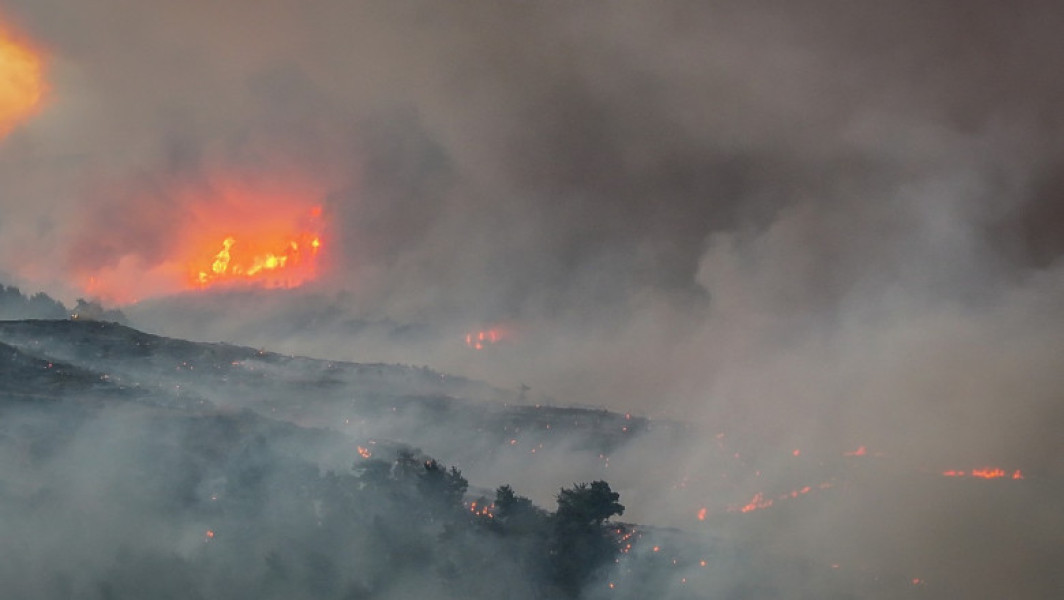 Foto Noi incendii devastatoare în Turcia: peste 250 de persoane au fost evacuate dintr-o regiune turistică