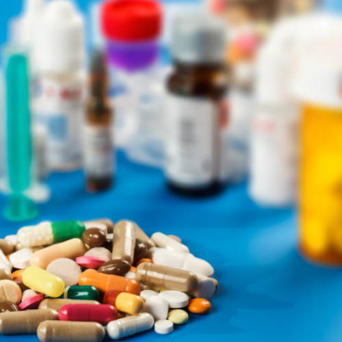 Revizuirea prețurilor medicamentelor din SUA amenință accesul la medicamente în Europa