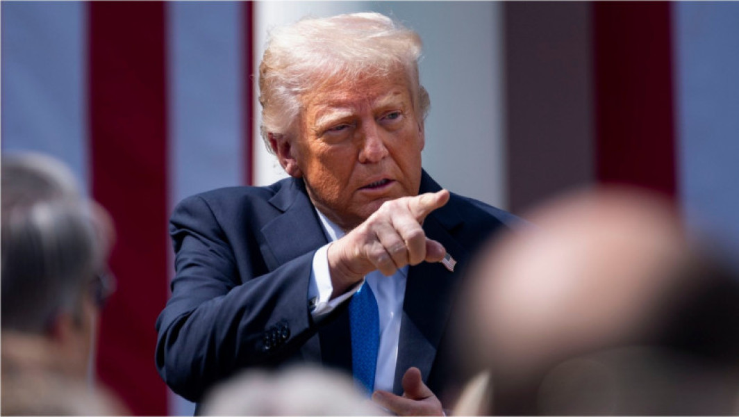 Trump a trimis trei nave de război în apele Venezuelei. Casa Albă nu exclude desfăşurarea de trupe americane pe teren