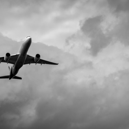 Câte tipuri de turbulenţe aeriene există și cum pot fi ele evitate de piloții avioanelor. Avertismentul experților