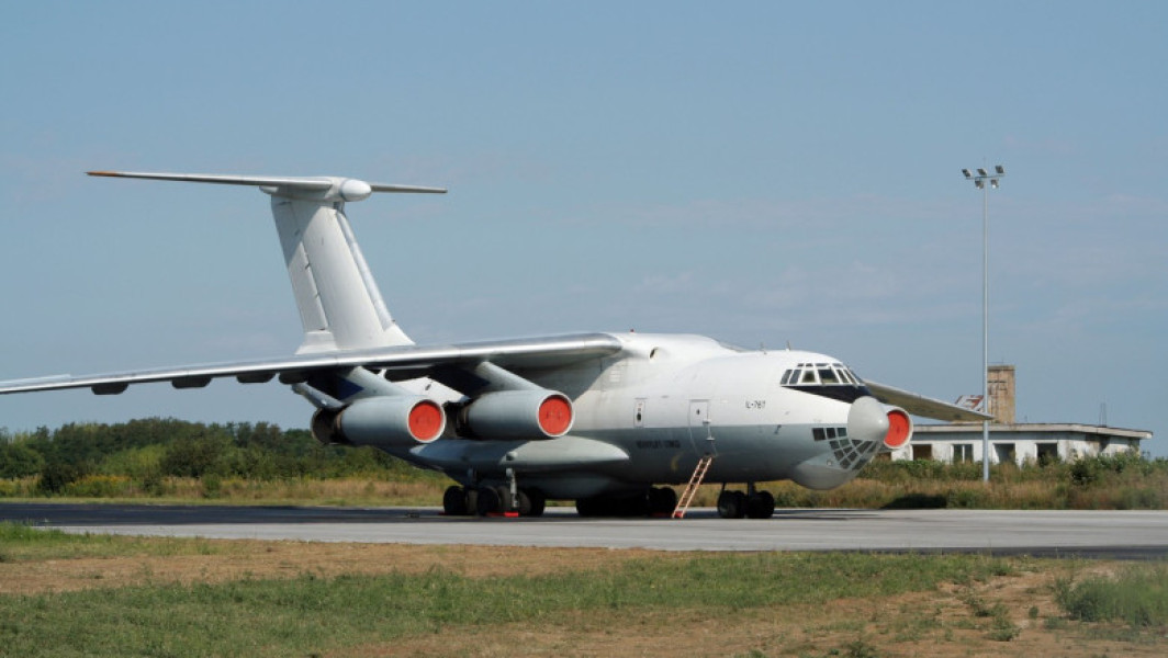 Avion rus încărcat cu tensiuni în Brazilia după sosirea neașteptată a unui Il-76