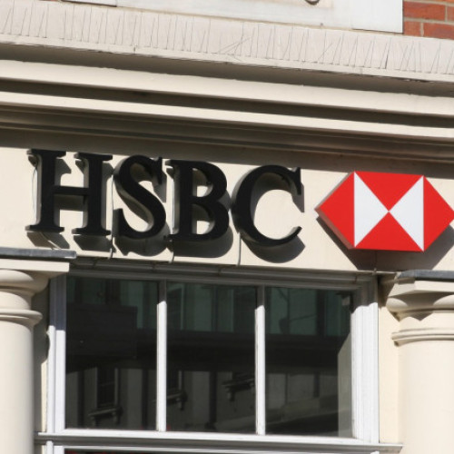 HSBC Elveția închide conturi a peste 1.000 de clienți din Orientul Mijlociu