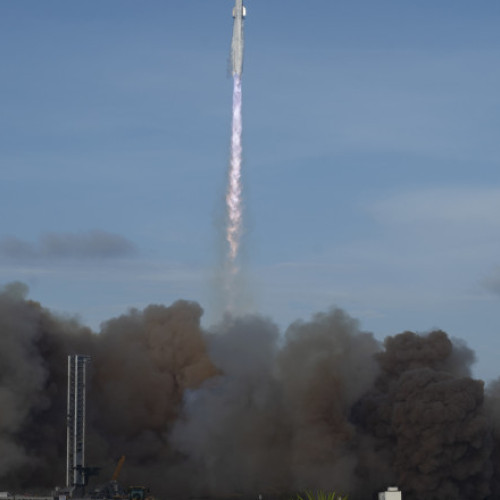 Starship, mega-racheta a lui Elon Musk, a efectuat cu succes un test important