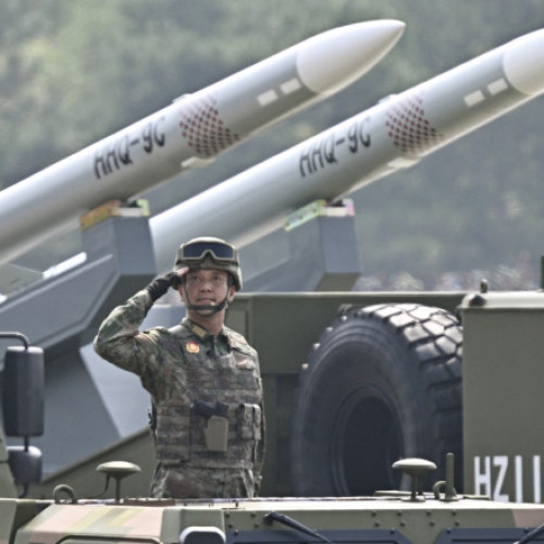 China expune „triada” nucleară la parada din Beijing