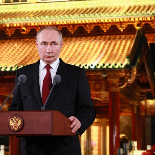 Liderul rus Vladimir Putin spune că nu a auzit despre filmul „Magul de la Kremlin”