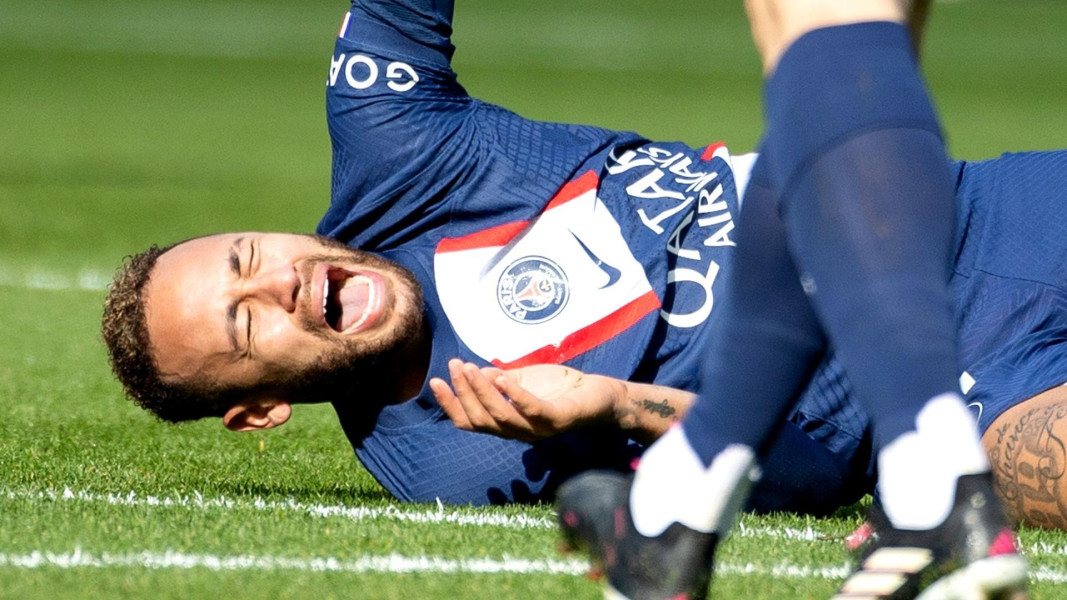 Neymar nu vrea să joace pe teren sintetic: Este o porcărie