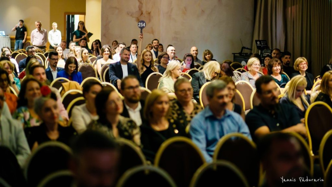 Salvați Copiii Iași organizează gala caritabilă „Zâmbet în dar” pentru sprijinirea copiilor vulnerabili