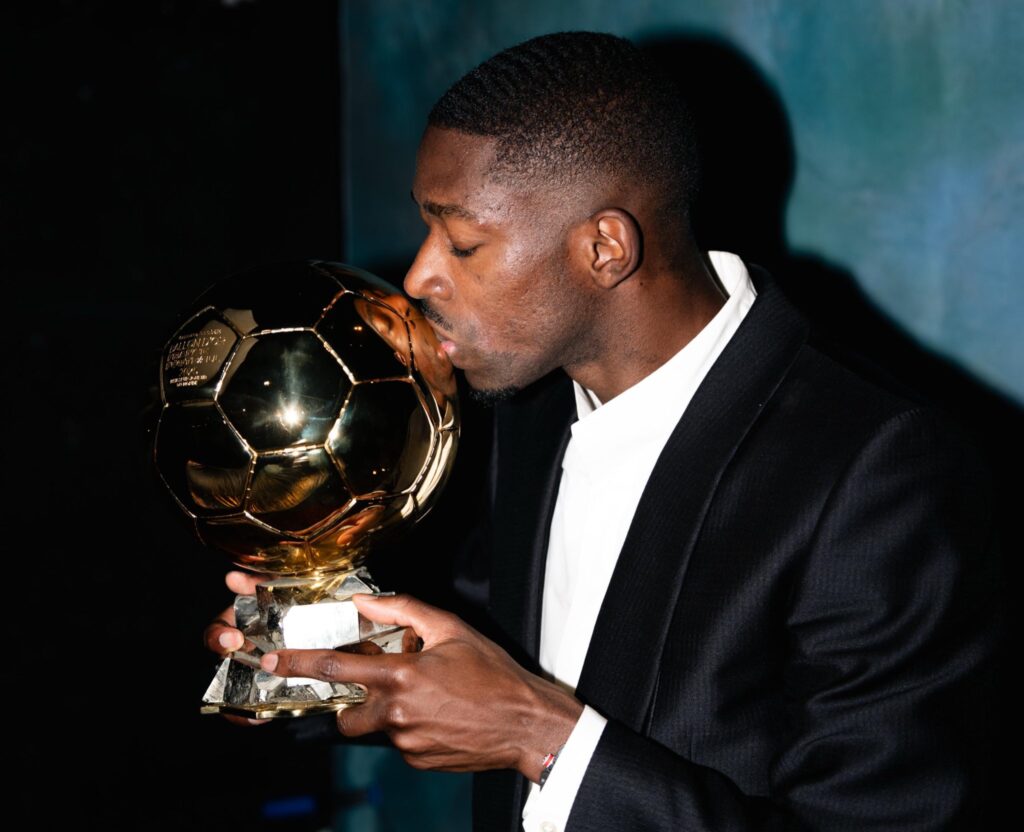 Ousmane Dembele câștigă Balonul de Aur în cadrul unei gale la Paris