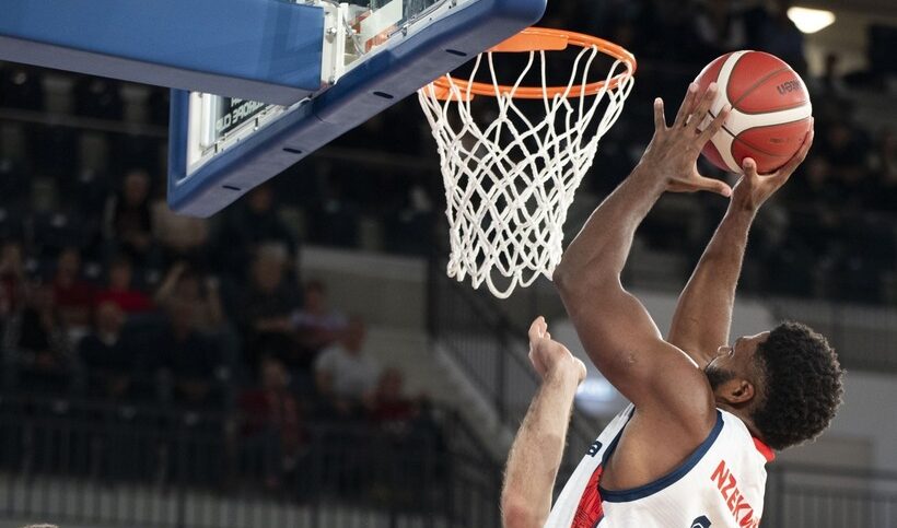 CSM Oradea singura victorioasă în debutul românilor în FIBA Europe Cup