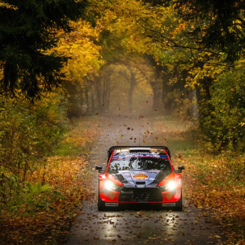 Kalle Rovanperä câștigă Raliul Europei Centrale, Elfyn Evans preia lideratul mondial