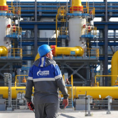 UE decide interzicerea importurilor de gaze rusești până în 2027