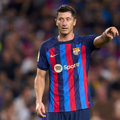 FC Barcelona îl vizează pe Etta Eyong pentru a-l înlocui pe Lewandowski